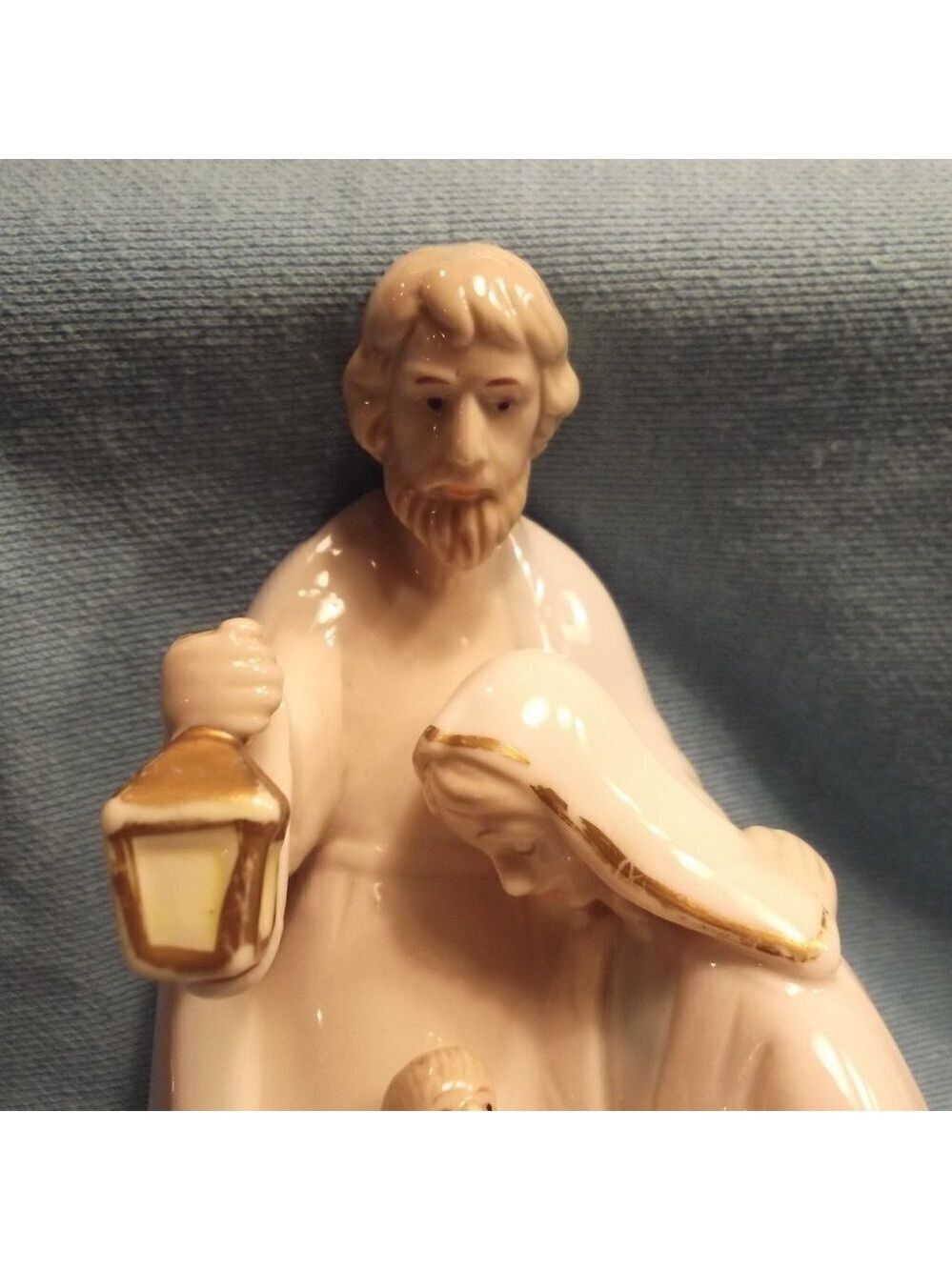 Porcelain Lamp Cover With Baby Jesus, Mary & Joseph - Picture 2 of 8